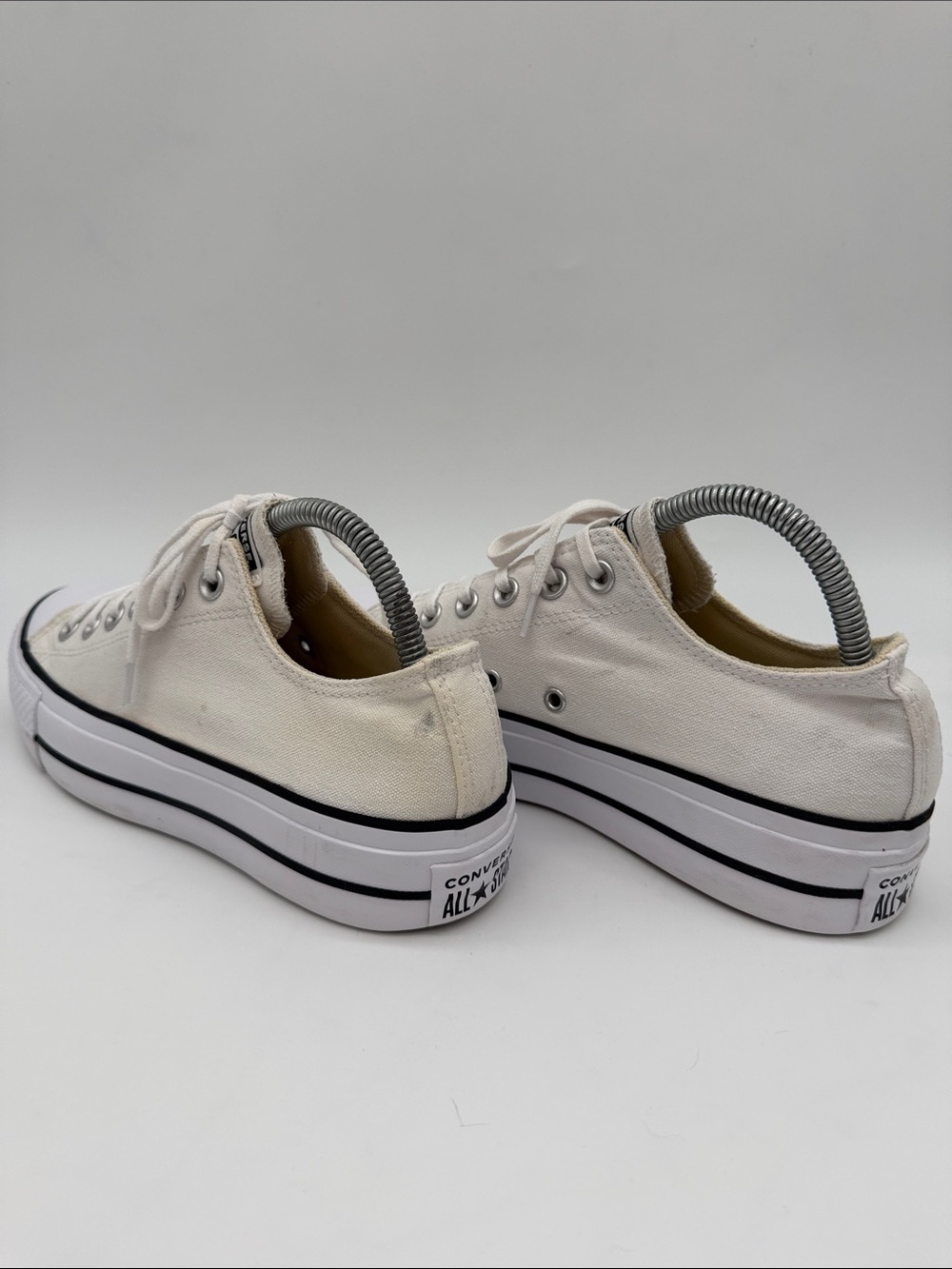 Converse Chuck Taylor All Star White Lift Low Platform Womens 8 Sneakers 560251F - Picture 8 of 16